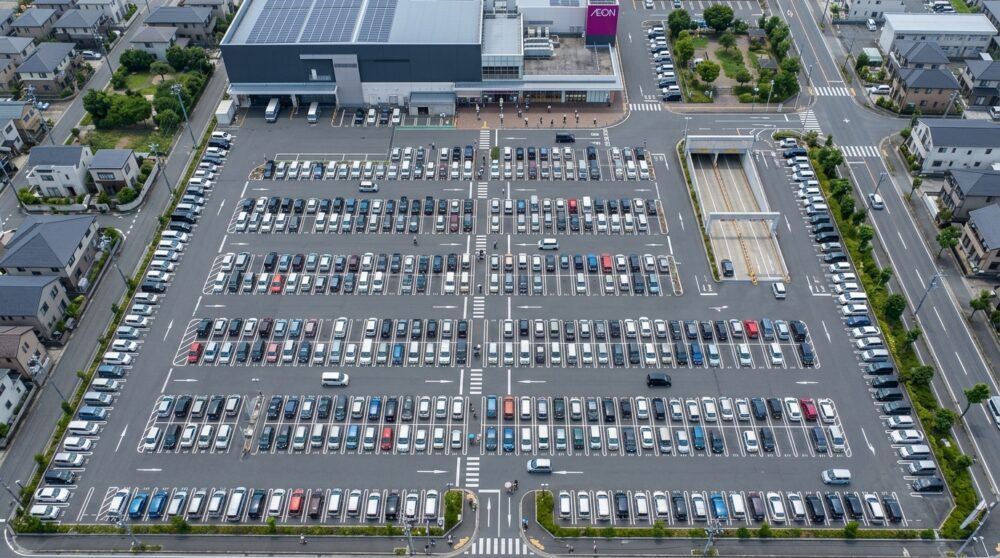 駐車場ガイド｜無料474台・高さ制限に注意